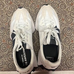 Figs / new balance 327 unisex Size 8 men’s / 9.5 women’s